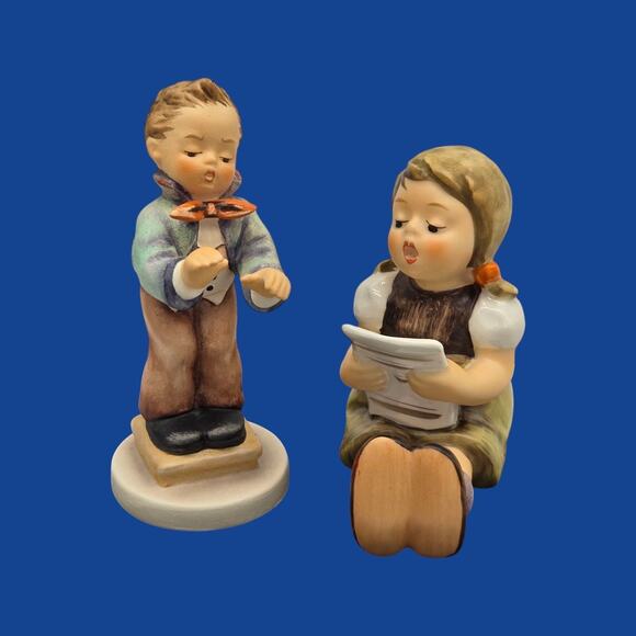 Hummel Figurines TMK-6 Boy Band Leader Hum 129 4/0 Girl Singing Music Sheet #389 - Picture 10 of 13